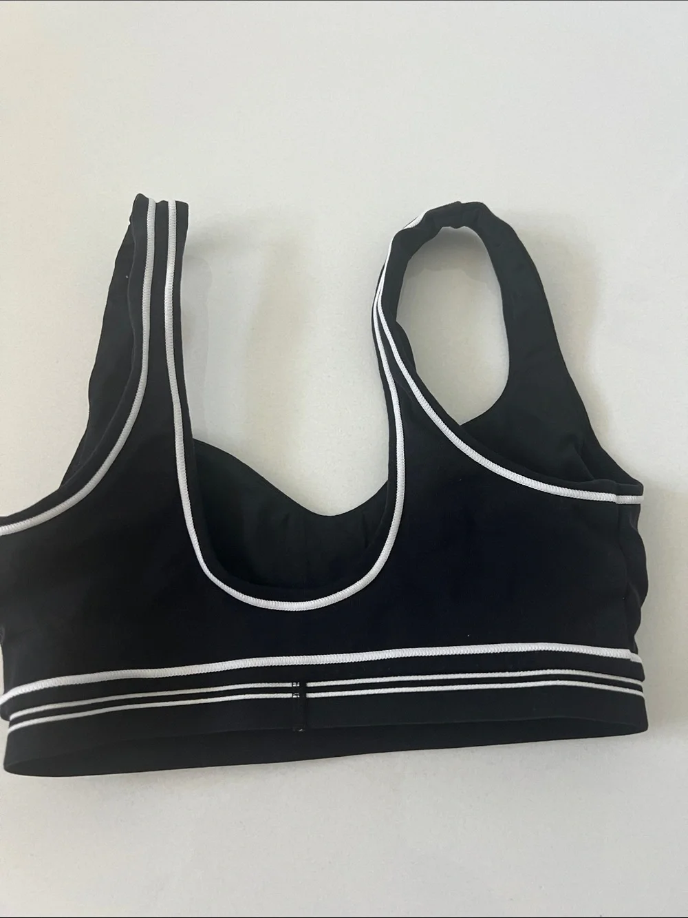 ALO Yoga Black Sports Bras with White Trim Duo bundle XS